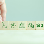 Segundo Fernando Trabach, a transição energética não só reduz impactos ambientais, mas também cria novas oportunidades de empregos verdes em diversos setores.