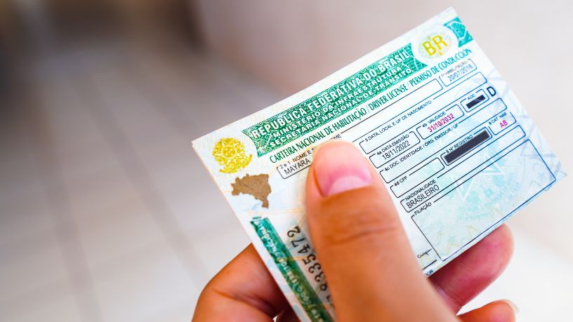 CNH para carro automático: entenda as mudanças, impactos e o que isso significa para o futuro da direção no Brasil