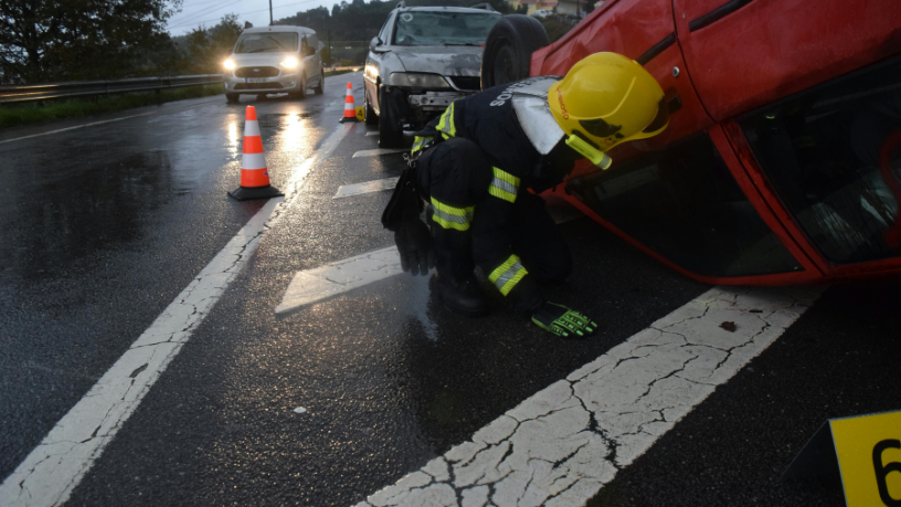 Carros e mortes em Santa Catarina: violência no trânsito expõe falhas estruturais e comportamentais nas rodovias