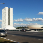 Placas de carros na política brasileira: proposta de retorno de município e estado gera debate nacional
